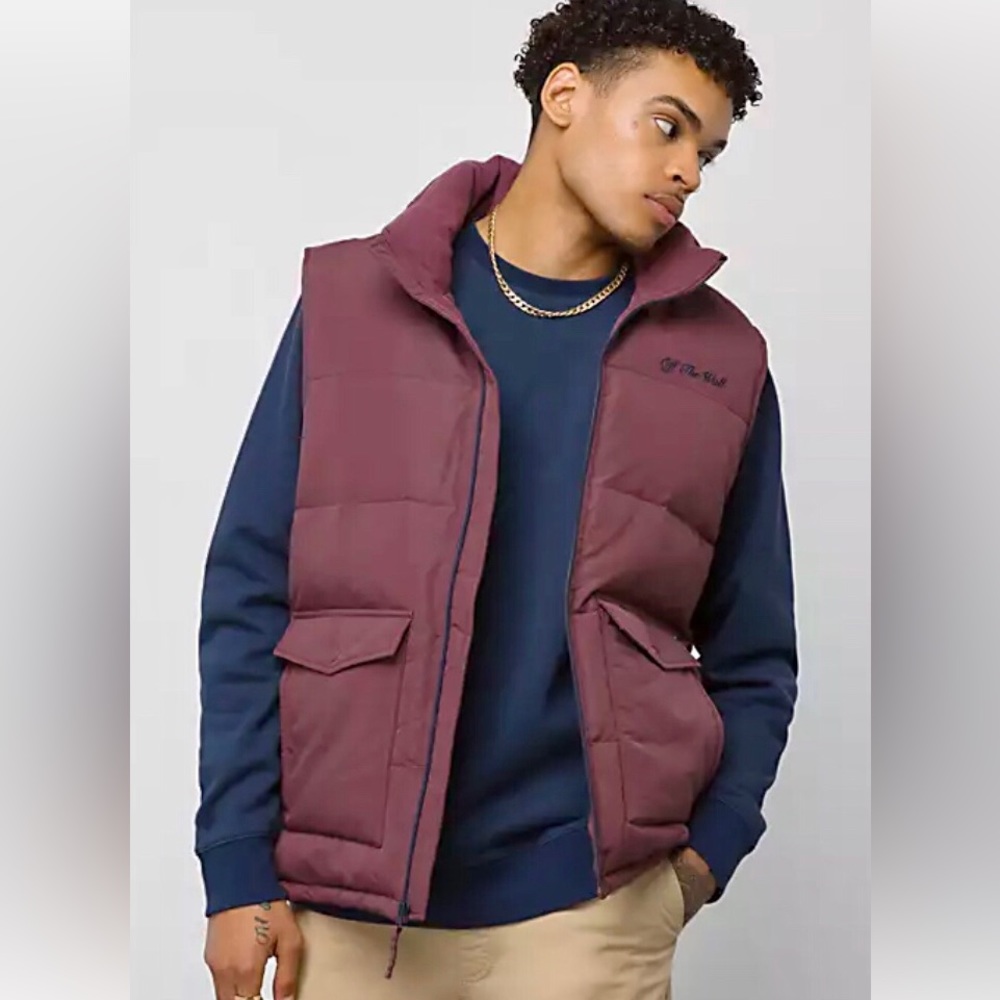 VANS PUFFER VEST OFF THE WALL NWT $90 TIMBERED 4 POCKET SNAP MAROON MEDIUM /L